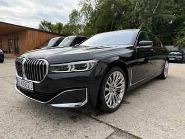 BMW 745 - 1