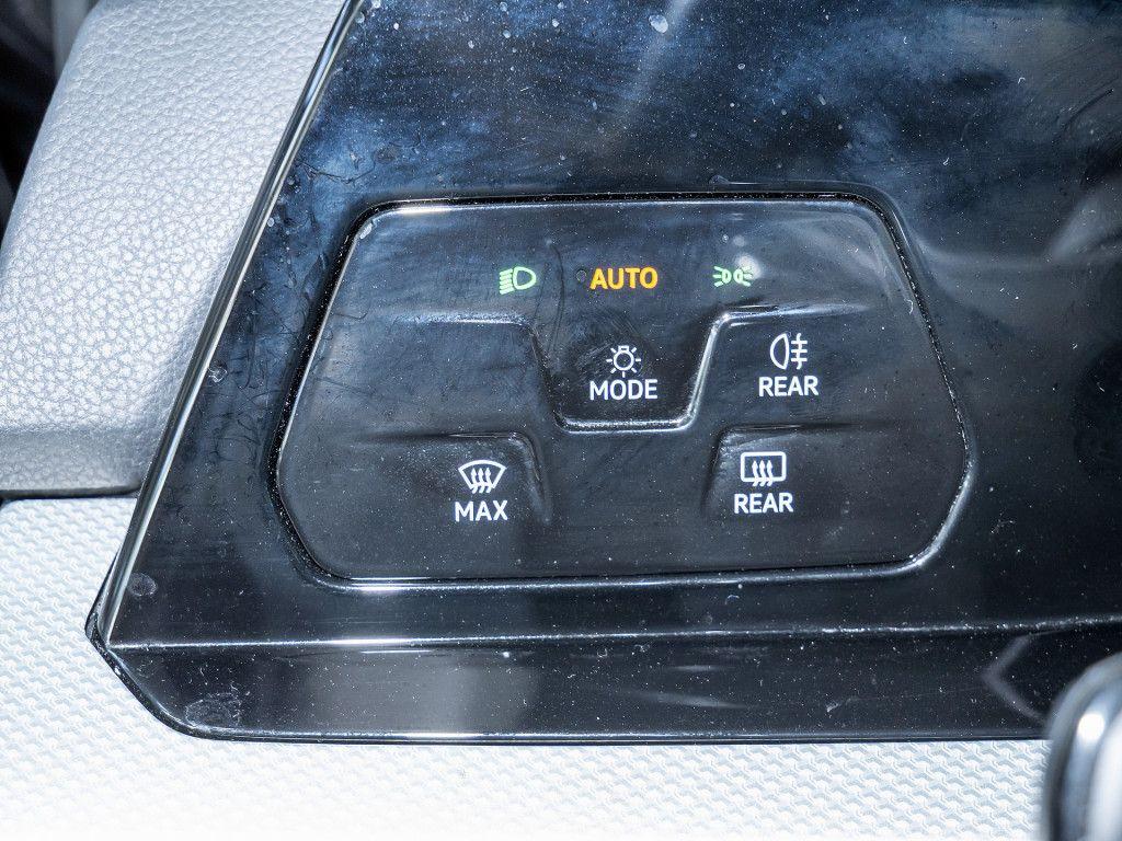 Volkswagen Golf VIII 1.5 TSI Move Navi LED Keyless Sitzhzg., миниатюра 17
