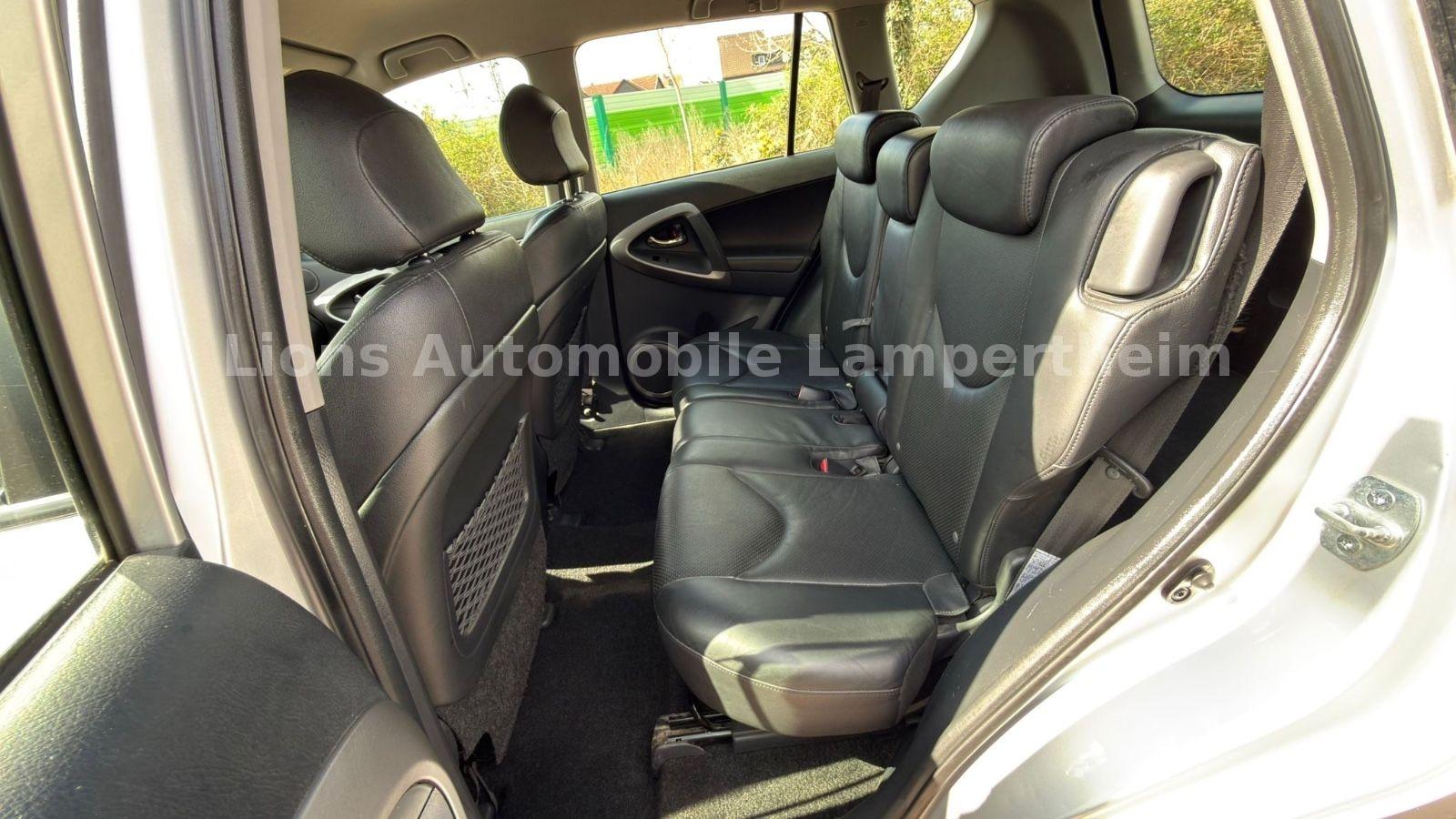 TOYOTA RAV 4 152 CH 4X4 BVM - EXECUTIVE -  Climatisation - VOLANT EN CUIR