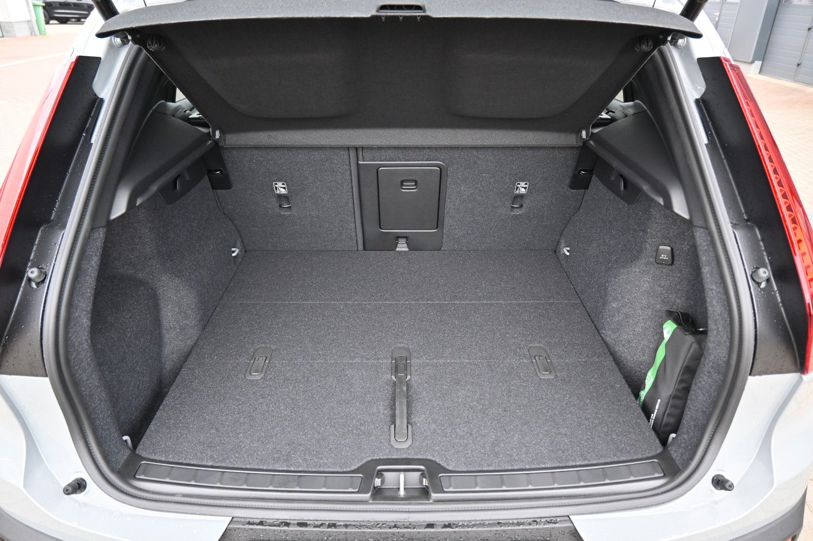 Fahrzeugabbildung Volvo XC40 B3 DKG *360°*ACC*Allwetter*Lenkradhzg*