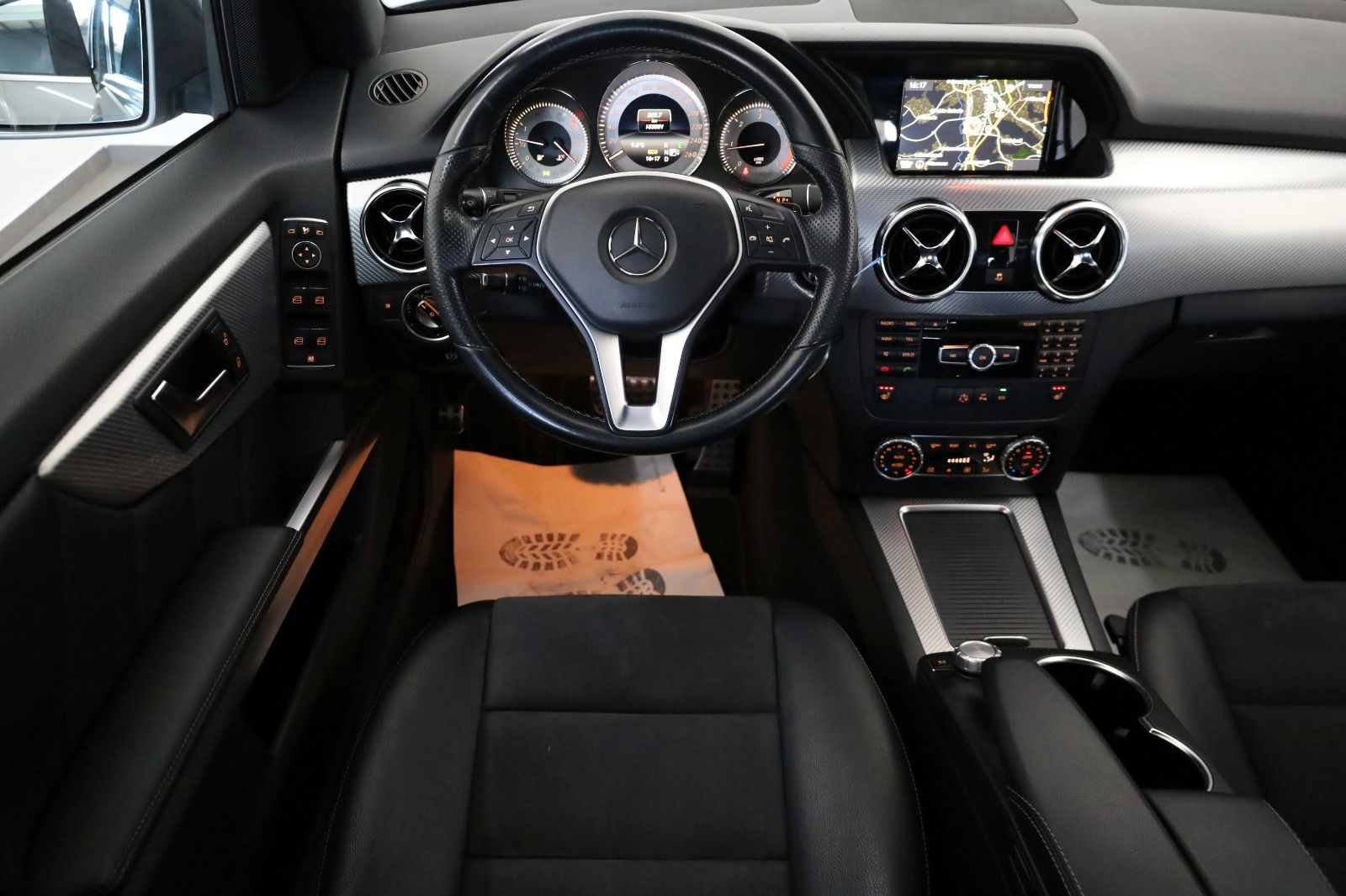 Fahrzeugabbildung Mercedes-Benz GLK 220 CDI BE T.Leder,Navi,Xenon,SH,Park Assist