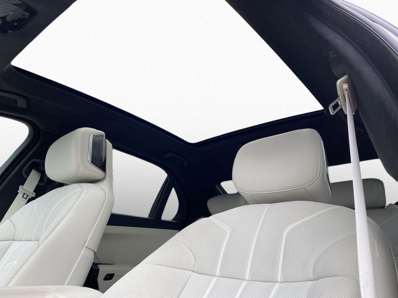 BMW M760 - Bild 17