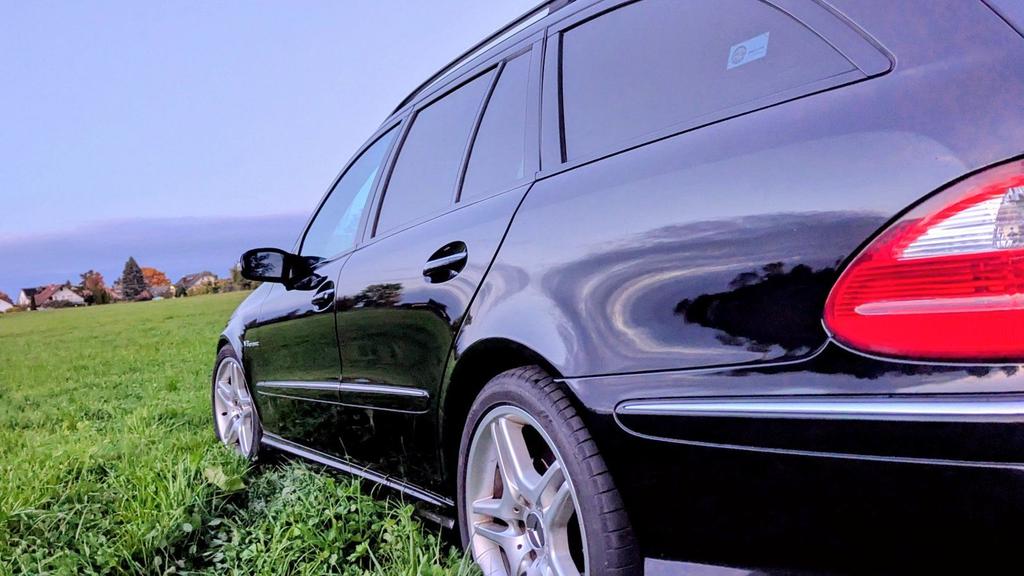 Mercedes-Benz E 55 AMG