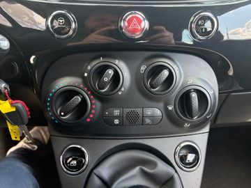 Fahrzeugabbildung Fiat 500 Lounge S&S Navi PDC UConnect Temp. uvm.