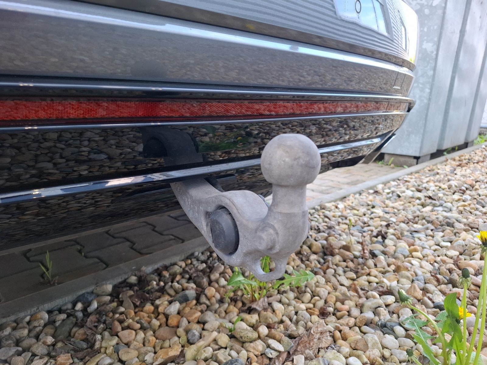Fahrzeugabbildung Volkswagen Touareg TDI Elegance DSG 4M R-Line Matrix AHK Pa