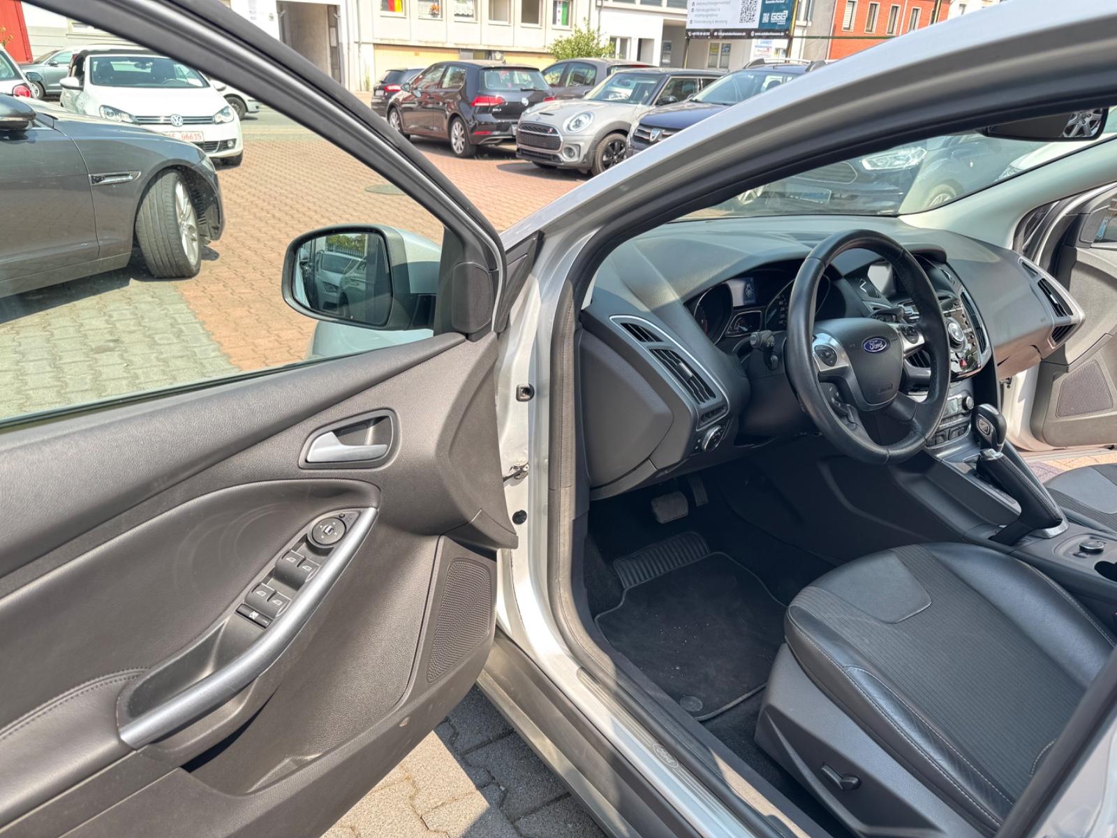 Ford Focus Lim. 2.0 Titanium*AUTOMATIK*RFK*TÜV 07/28*