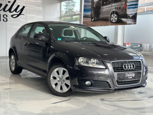 Audi A3 1.6 Attraction+Klimatronic+SZH+TEMPO+PDC