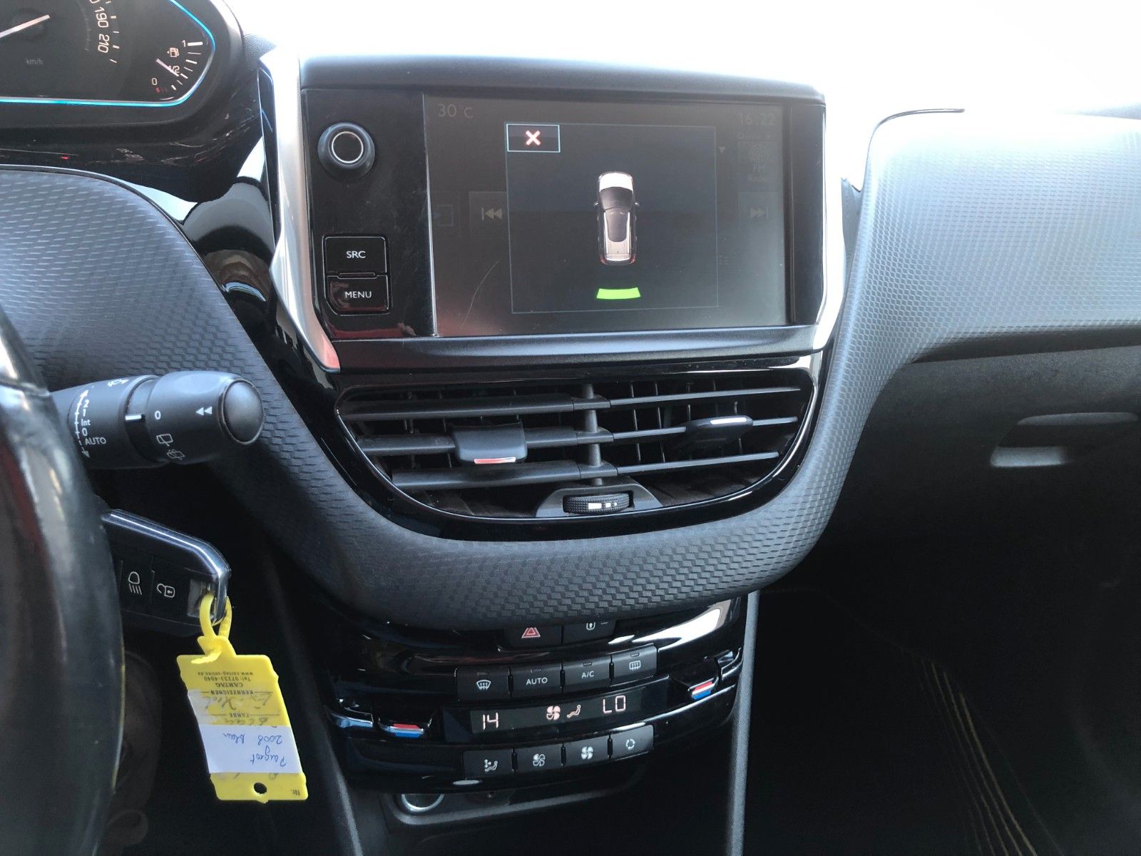 Fahrzeugabbildung Peugeot 2008 Allure Klimaautomatik Parkpilot