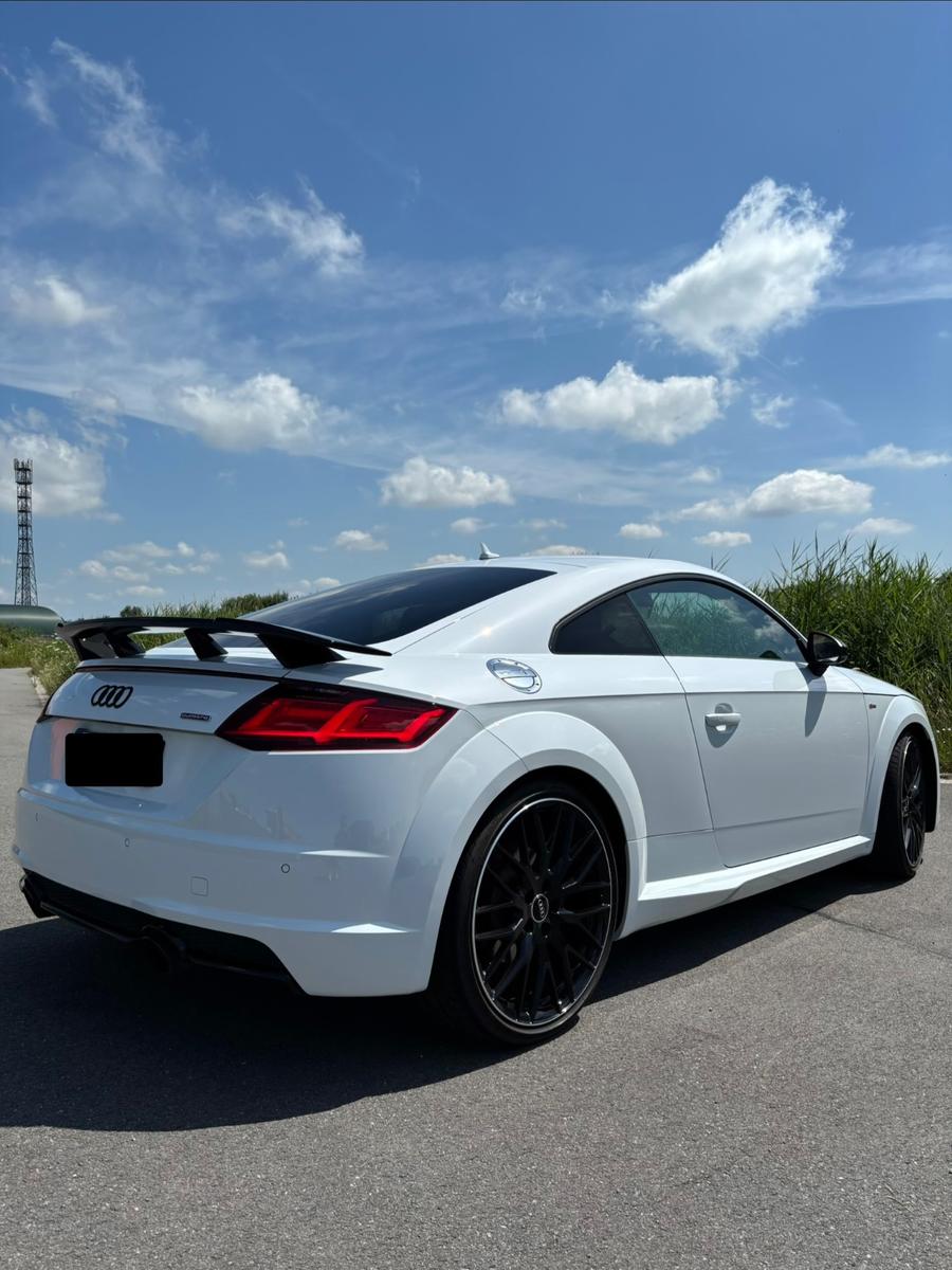 Audi TT 2.0 TFSI quattro - S line competition