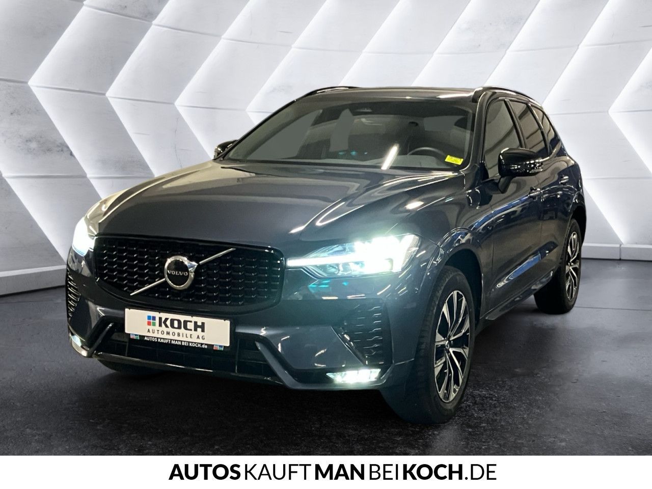 Volvo XC60 B4B Plus Dark ACC BLIS AHK VLED 4xSHz H&K foto 3