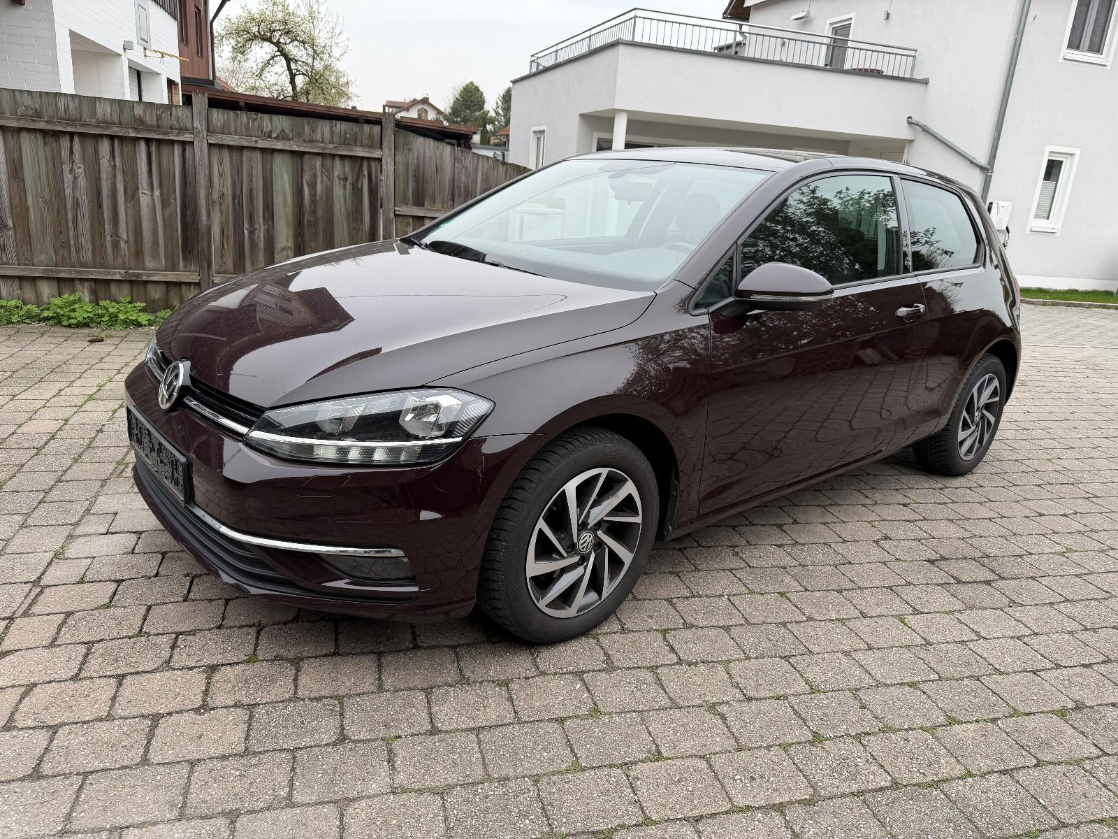 Volkswagen Golf VII Lim. Sound Start-Stop ACC SHZG PDC ALU