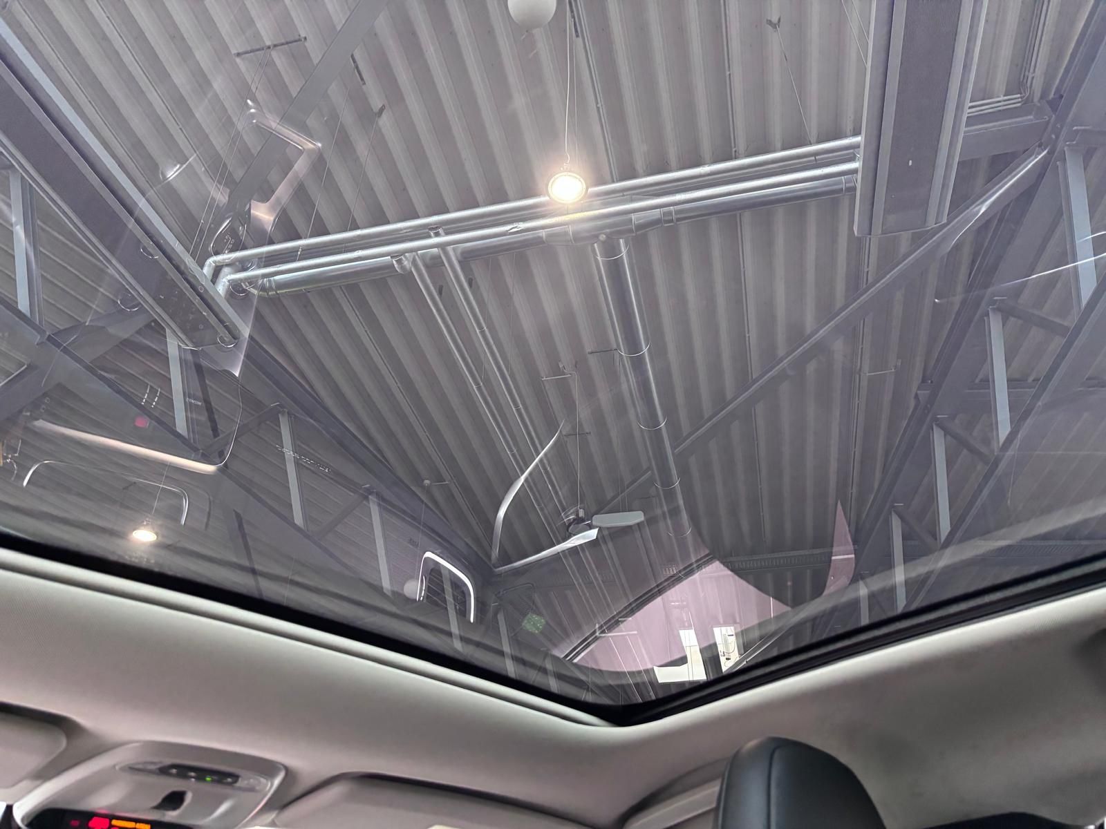 Fahrzeugabbildung Volvo V40 Cross Country Plus PANO ACC BLIS LED