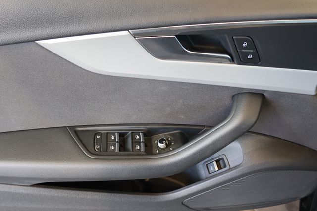 Audi A4 Avant 35 TFSI CARPLAY+FRONT+KEY+LED+17"