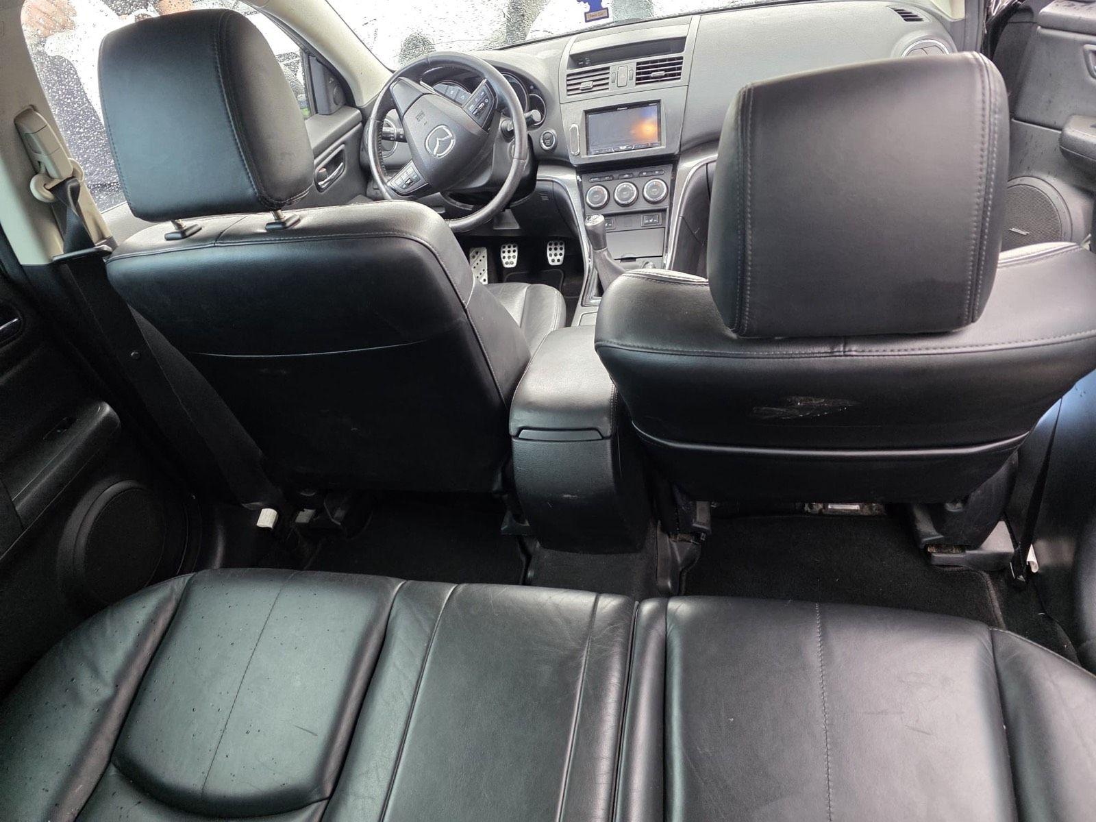 Mazda 2 2011 — photo 8