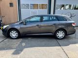 Toyota Avensis Kombi 1.8 ,Shz,Navi,Allwetter - Toyota Avensis aus 2011: Kombi