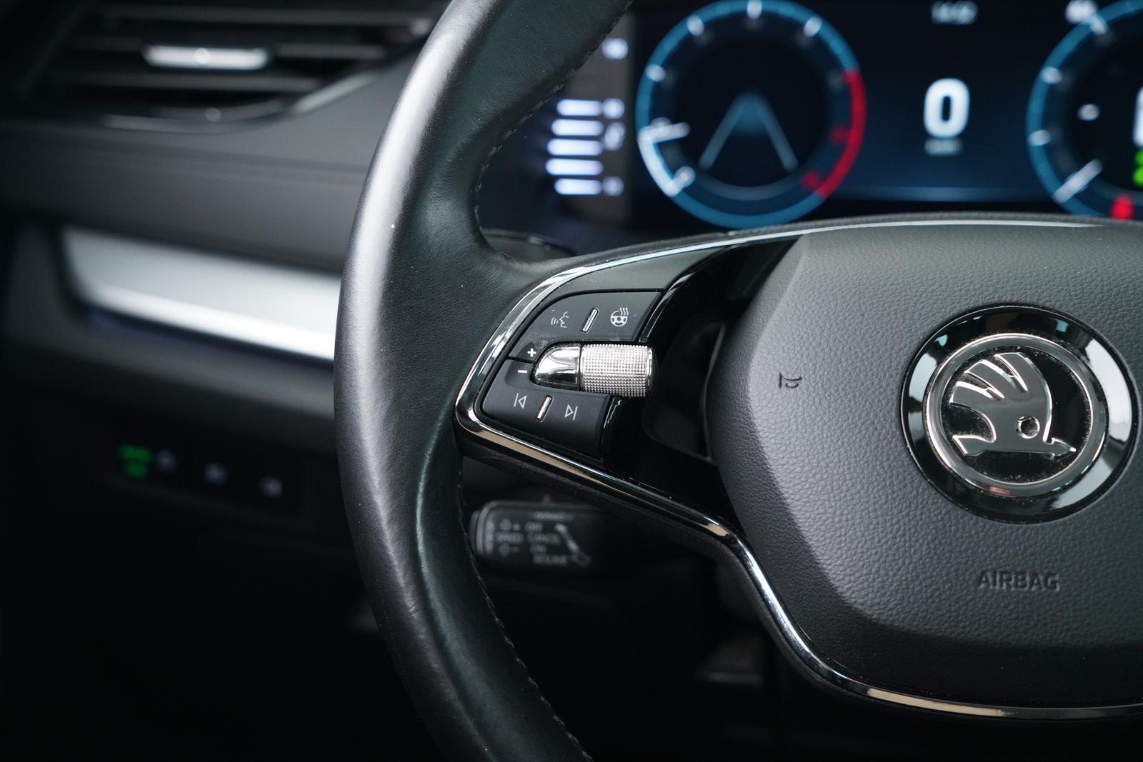 Skoda OCTAVIA COMBI AMBITION 1.5TSI MATRIX+SCHECKHEFT