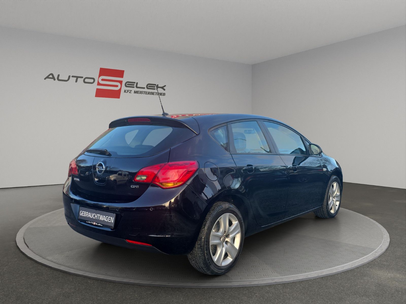 Fahrzeugabbildung Opel Astra J Edition*Klima*Tüv und Service NEU