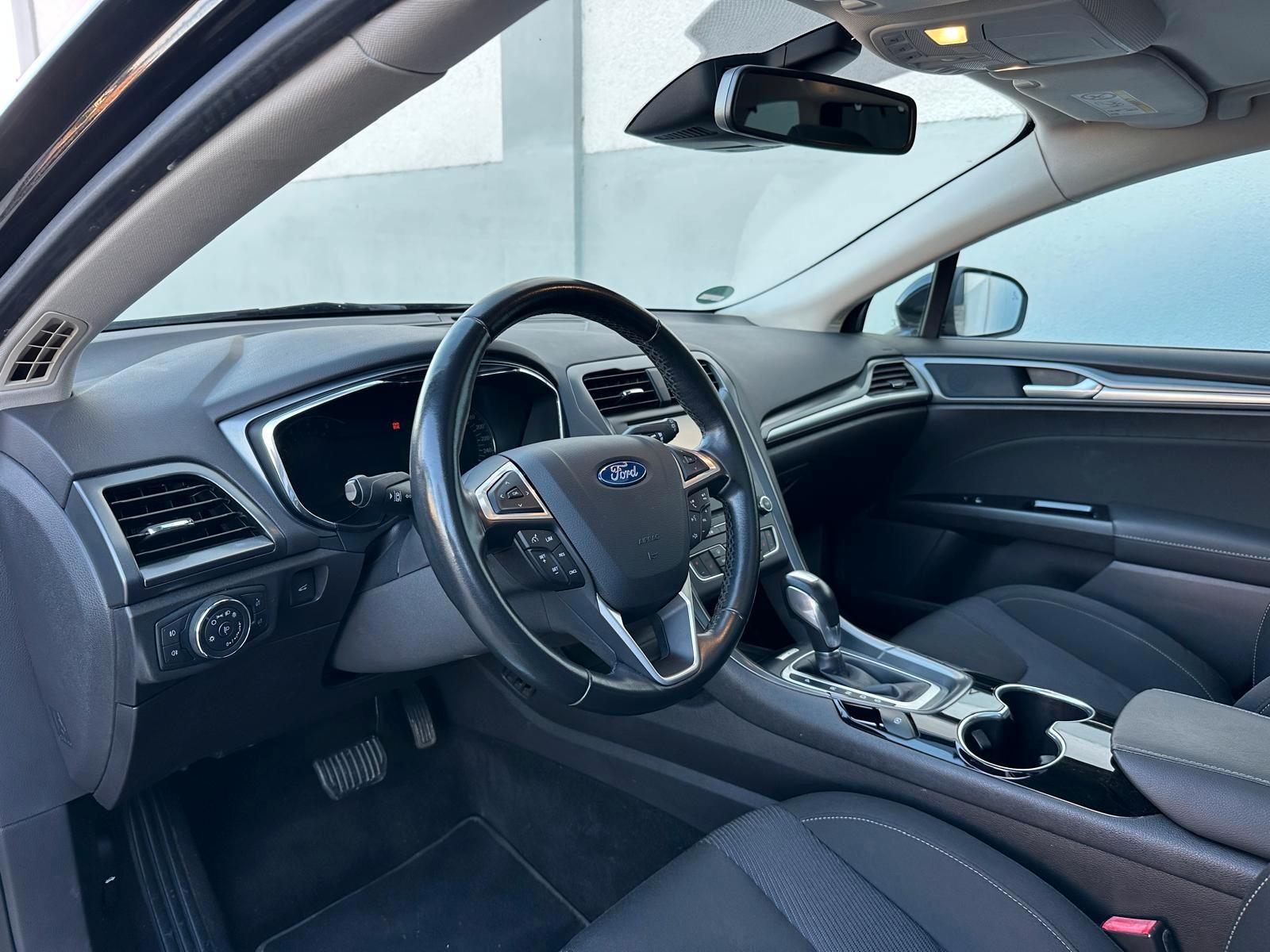 Ford Mondeo 2014 — photo 11