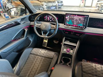 Volkswagen Tiguan *R-LINE*MASSAGE*LKHZ*ACC*CARPLAY*LED