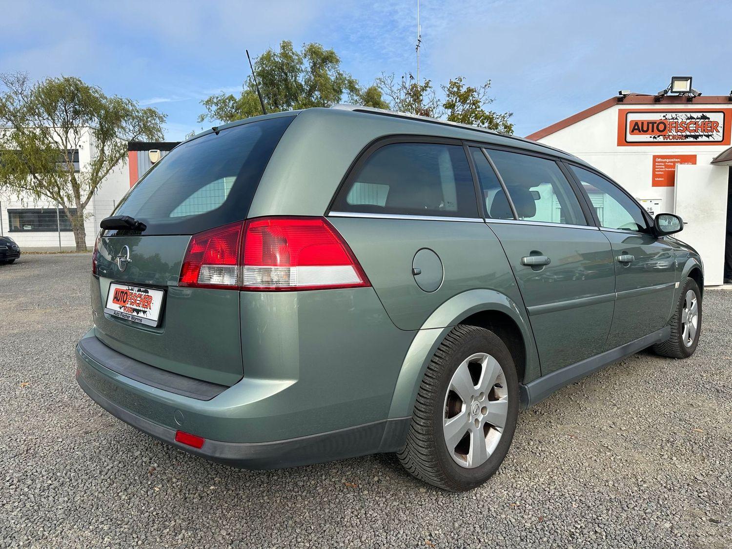 Opel Vectra 2004 — photo 9