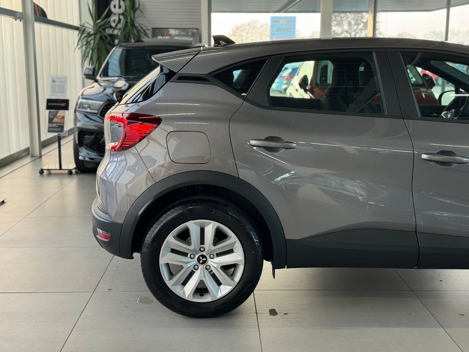 Fahrzeugabbildung Mitsubishi ASX 1.2 Diamant      "Klima Kamera DAB Tempomat"