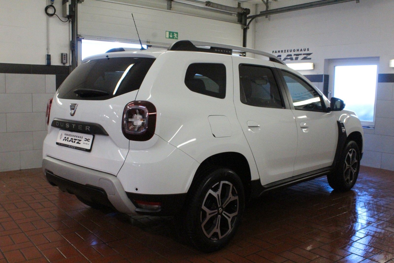 Fahrzeugabbildung Dacia Duster Sce 115 Prestige *Navigation *