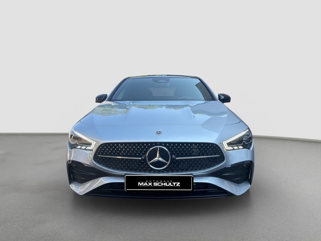 Fahrzeugabbildung Mercedes-Benz CLA 200 Coupé AMG*Night*Pano*Key.Less*PDC*360°