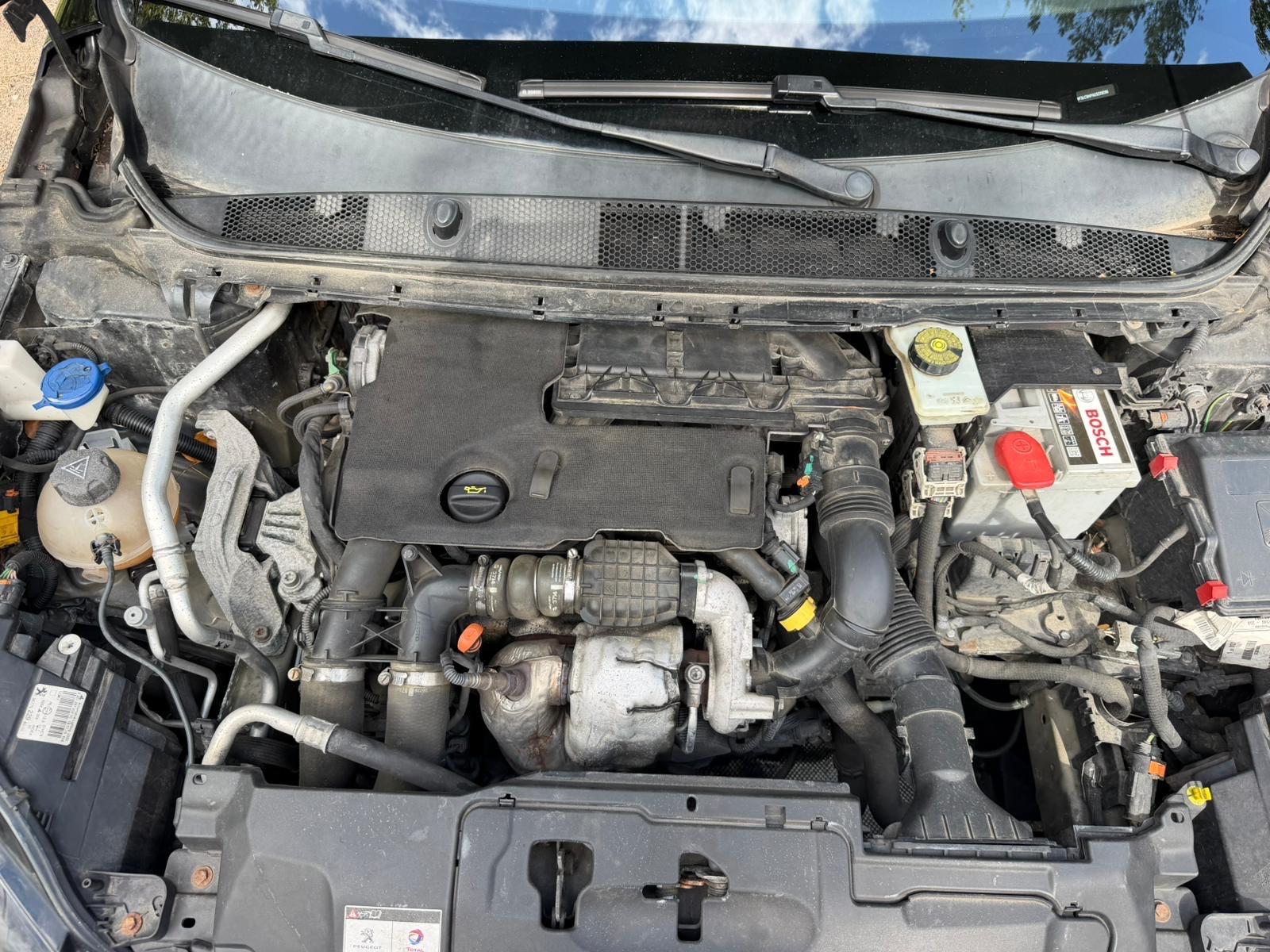 Peugeot 308 2014 — photo 5