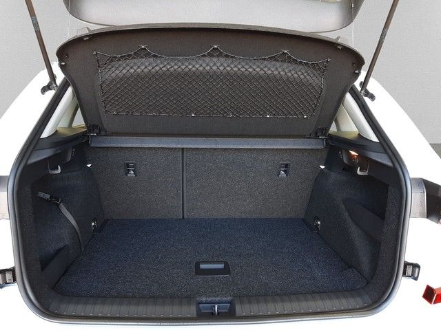 Fahrzeugabbildung Skoda Kamiq Drive 1.5TSI DSG Matrix Kamera Navi ACC