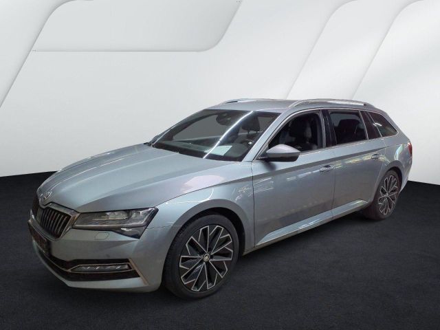 Skoda Superb 2.0TD L&K LED Standheizung Navi Leder PDC