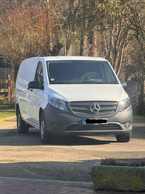 Image of Mercedes-Benz Vito