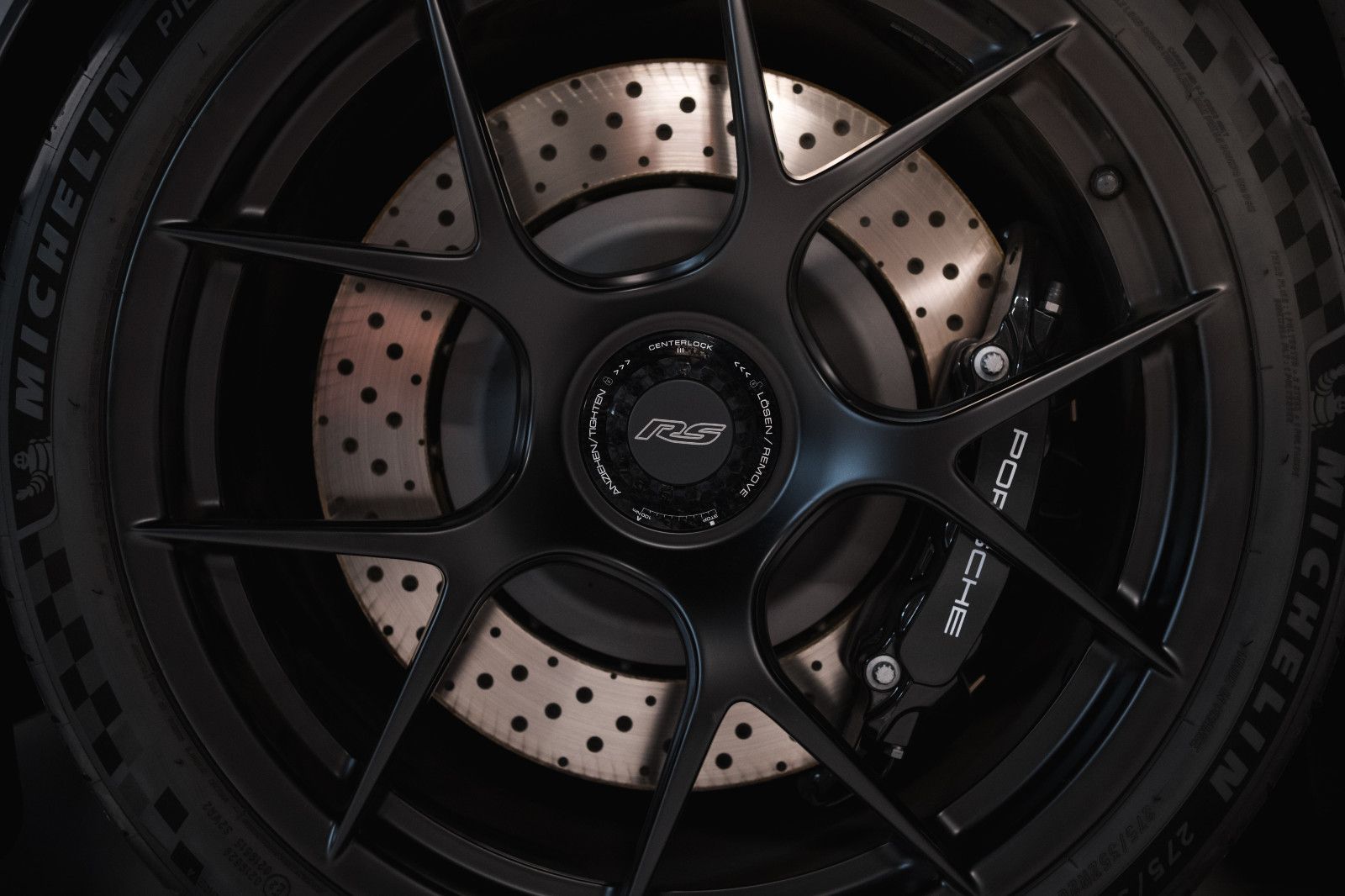 Fahrzeugabbildung Porsche 992/911 GT3 RS-Weissach-Lift-LDE-Kam.-90L-Clubsp