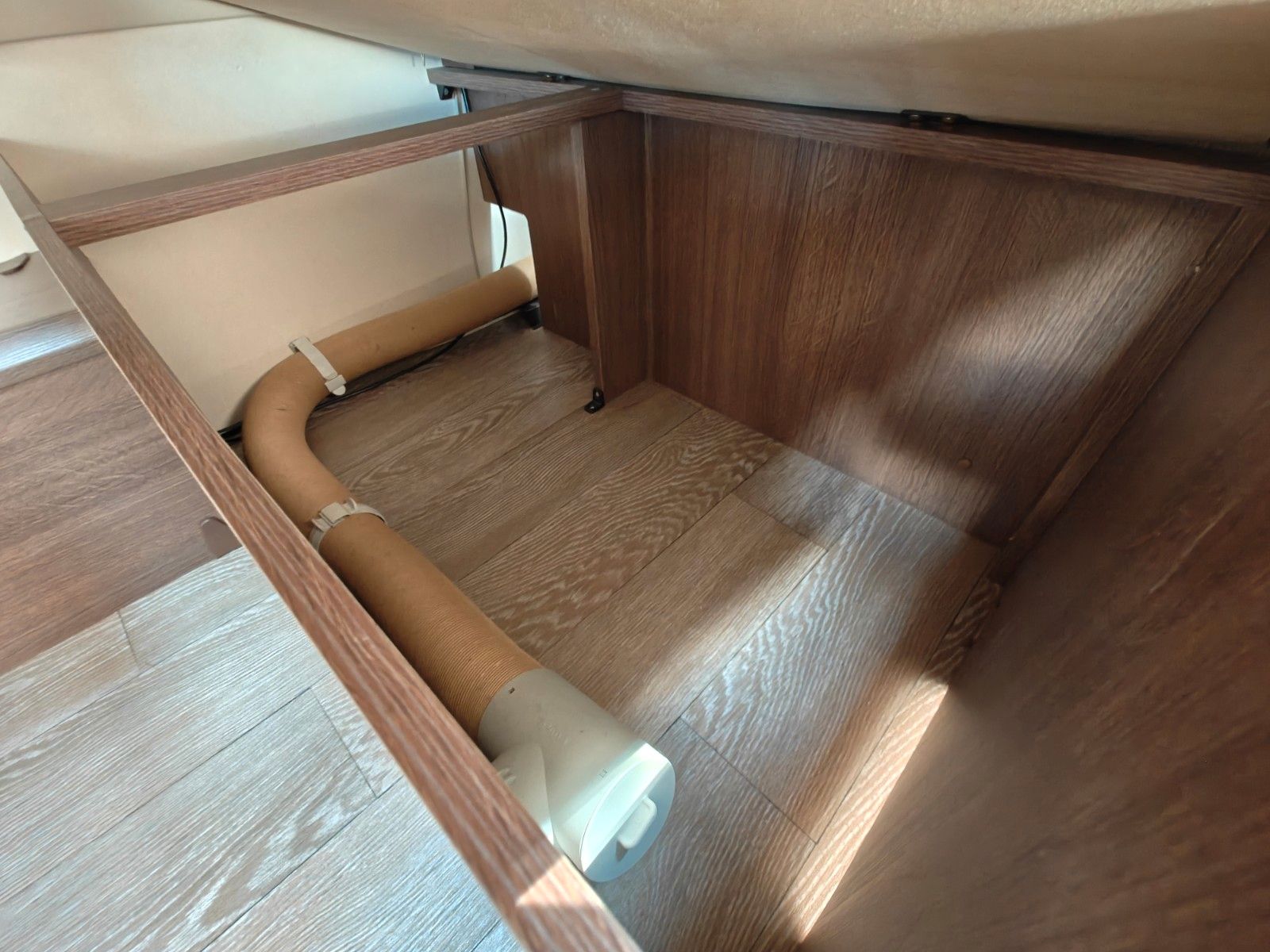 Fahrzeugabbildung Hobby Prestige 720 UKFe - Mover XT4, Isabella Vorzelt