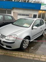 Volkswagen Golf 5 1,6l Automatik wenig km! - Volkswagen Golf aus 2004: Golf5