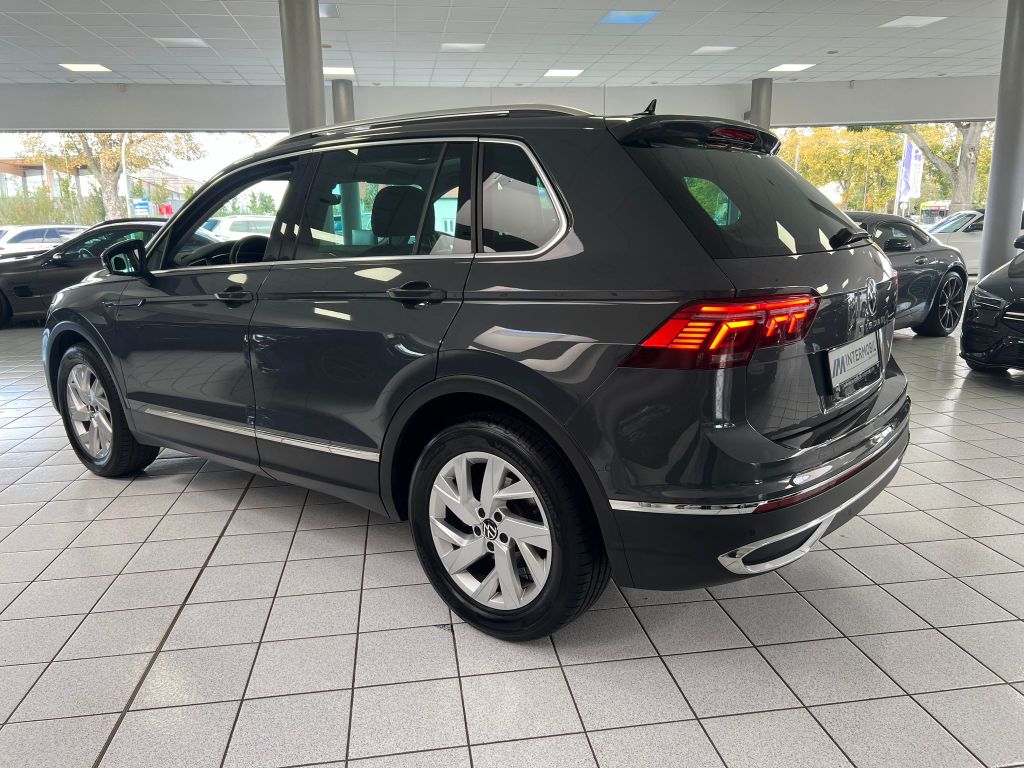 Volkswagen Tiguan 2.0 TDI Elegance PANO*TOTW*ACC*MATRIX*KAM