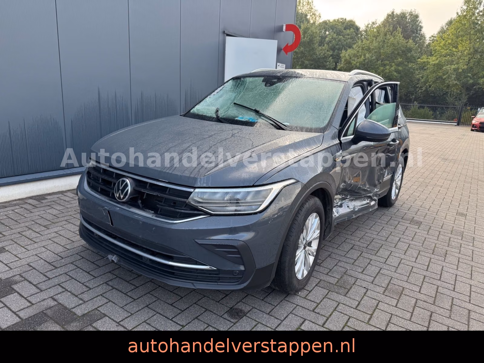 Volkswagen Tiguan Life TSI 110KW CarPlay LED
