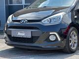 Hyundai i10 YES!*SHZ*TEMPOMAT*MFKL*MEDIA* - Hyundai i10: Schwarz