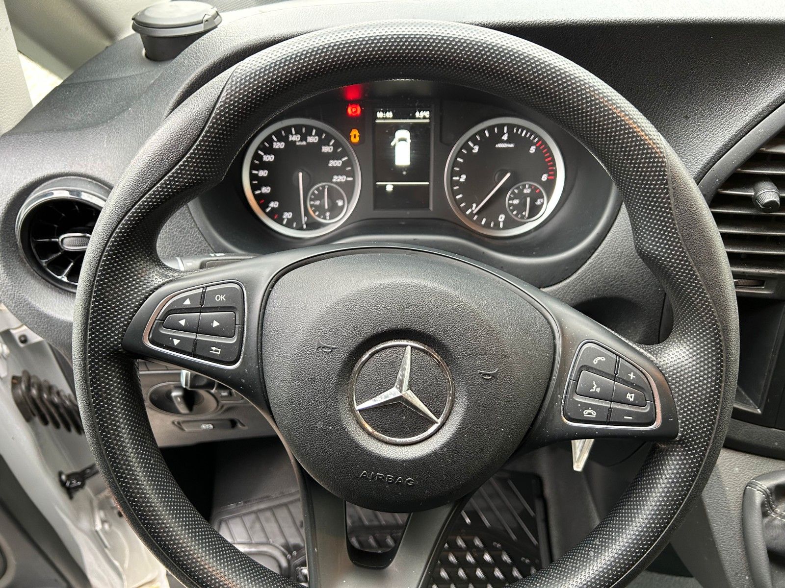 Fahrzeugabbildung Mercedes-Benz Vito Kasten 114 CDI  lang   Navi