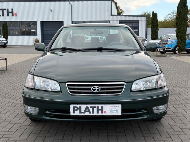 Toyota Camry  2.2