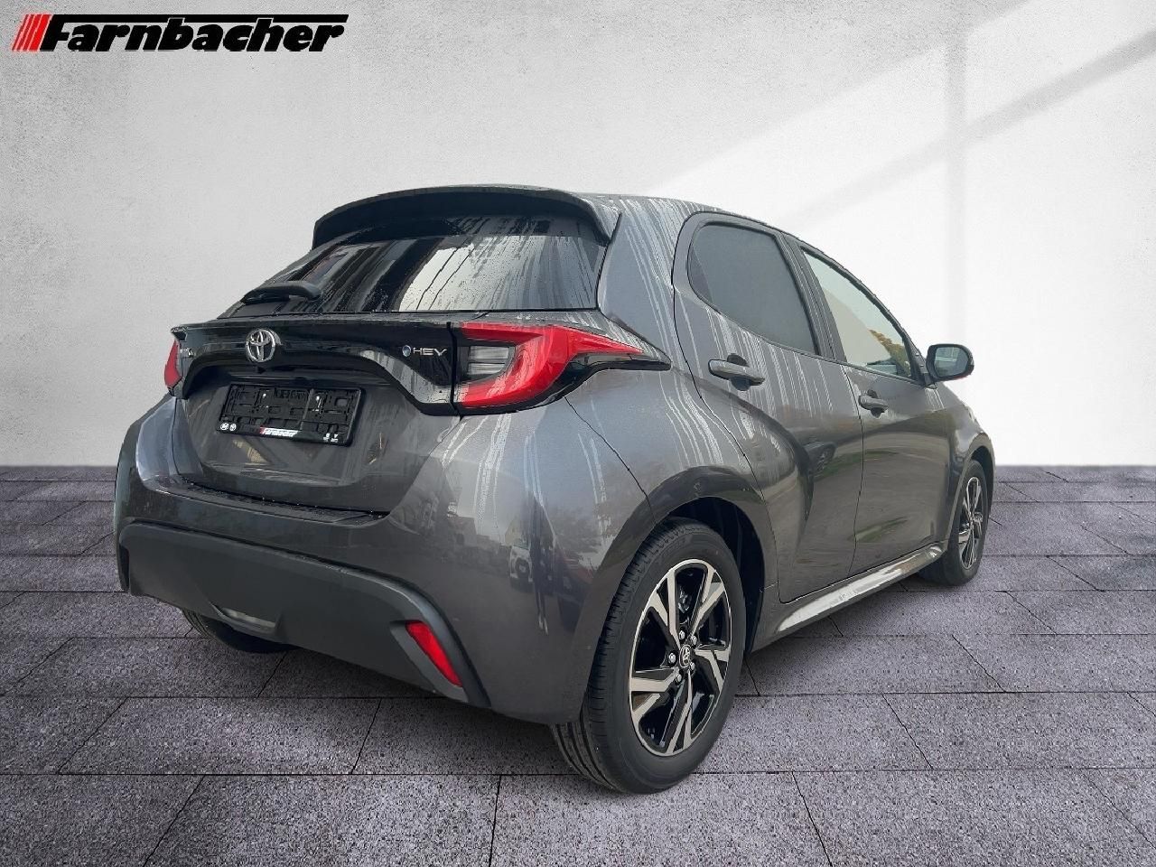 Fahrzeugabbildung Toyota Yaris 1,5 Hybrid Teamplayer *Comfort-Paket