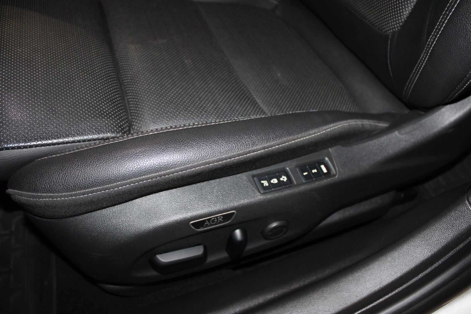 Fahrzeugabbildung Opel Insignia B ST Aut. Business Innov. Leder AHK uvm