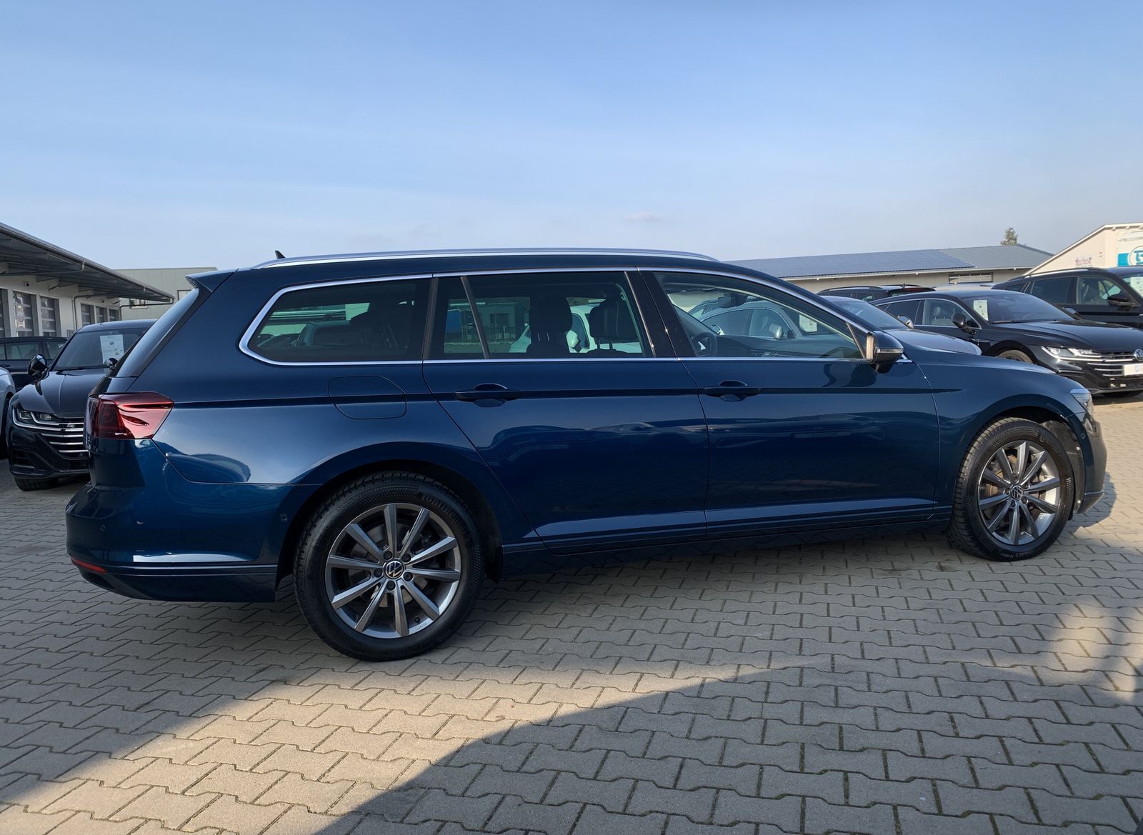 Fahrzeugabbildung Volkswagen Passat Variant 2.0 TDI*Leder*IQ.LIGHT*Cam*Leder*