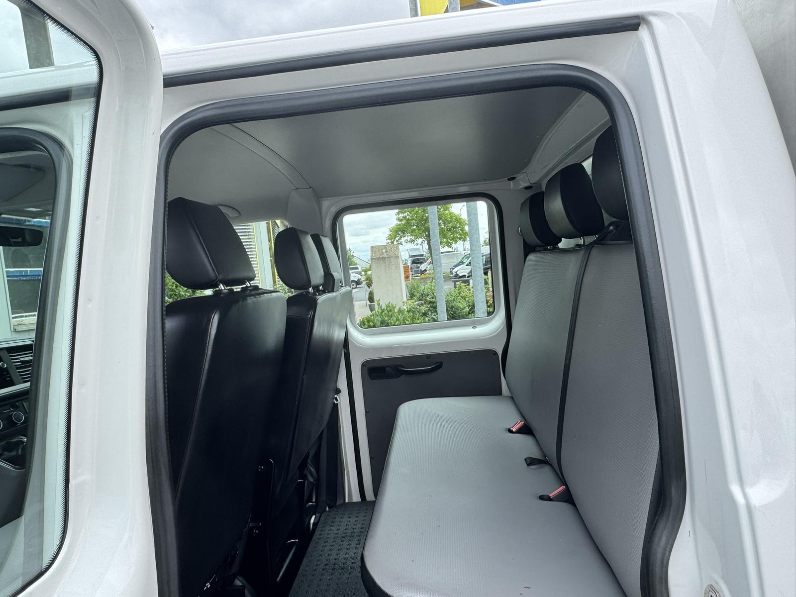 Volkswagen T6 Transporter 6.1 Doka/Pritsche TDI DSG 4Motion