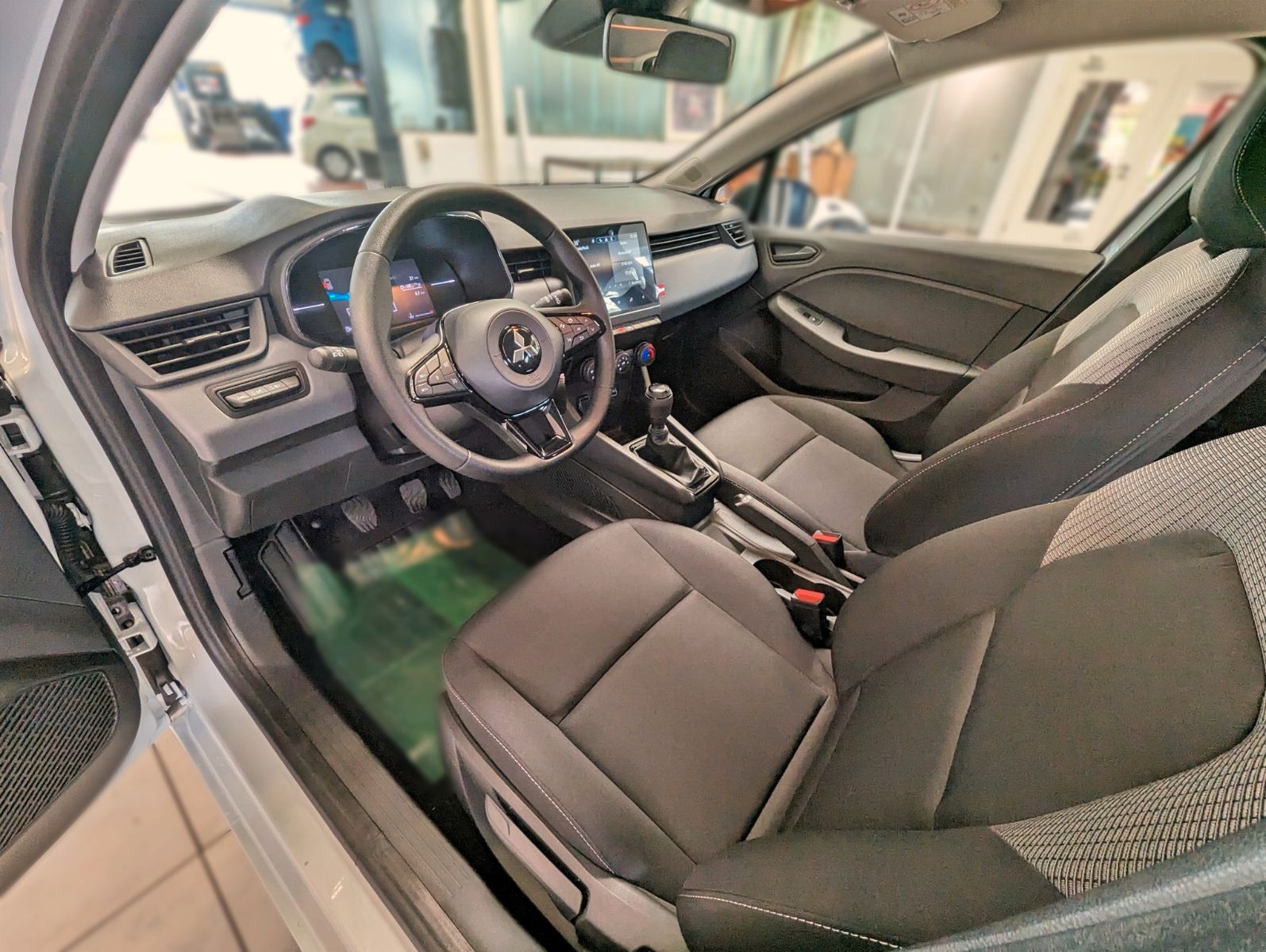 Mitsubishi Colt - Bild 11