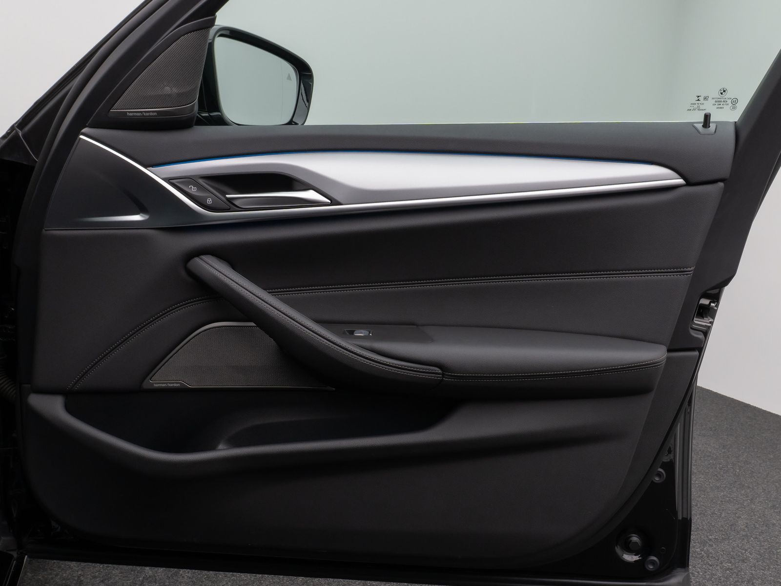 Fahrzeugabbildung BMW 530e Panorama Leder DAB H/K WLAN Stop&Go Alarm