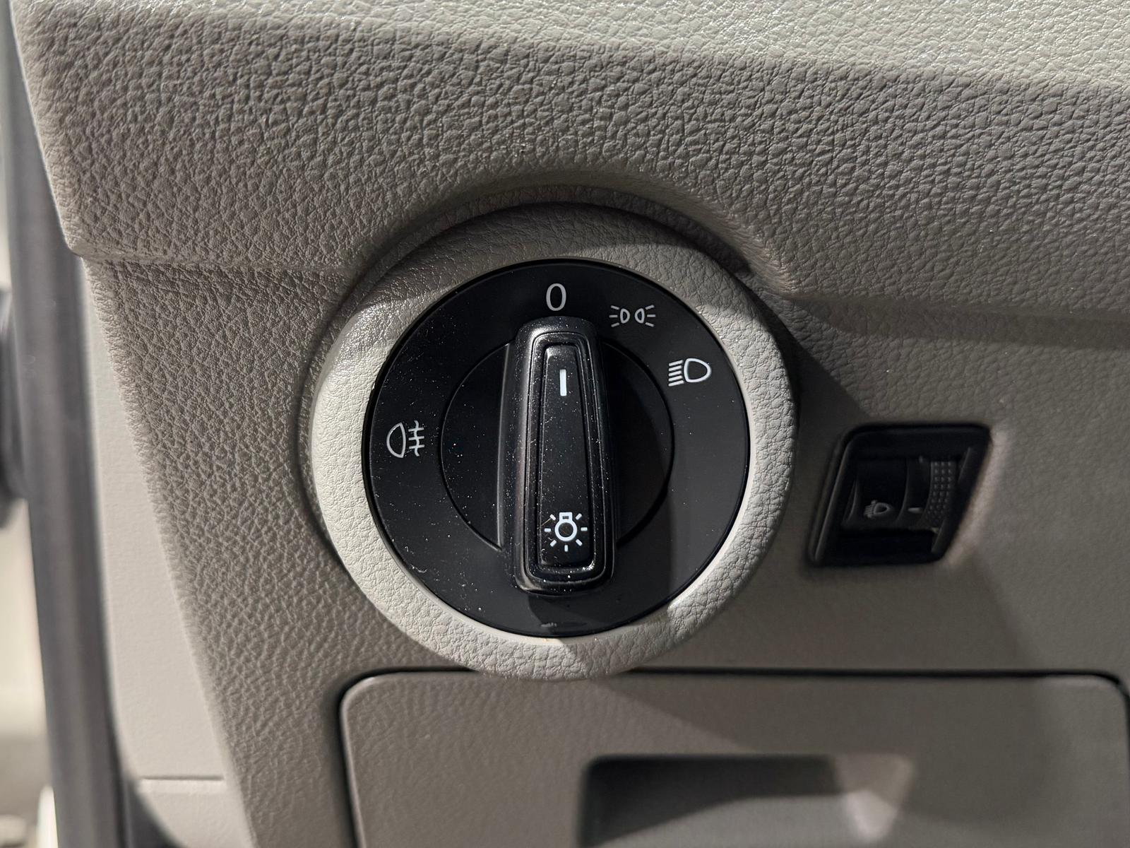 Volkswagen T6.1 Pritsche-Einzelkabine,lang,Klima,Radio