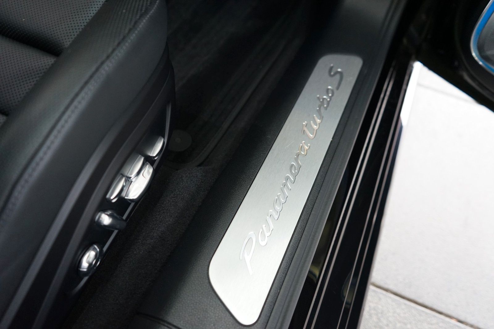 Porsche Panamera Turbo S Sport Turismo/Black/Approved foto 9
