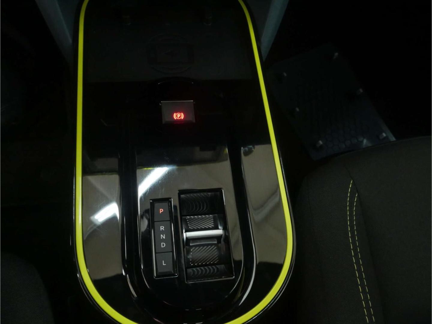 Fiat Grande Panda hybrid 1.2 eDCT Business Edition, миниатюра 19