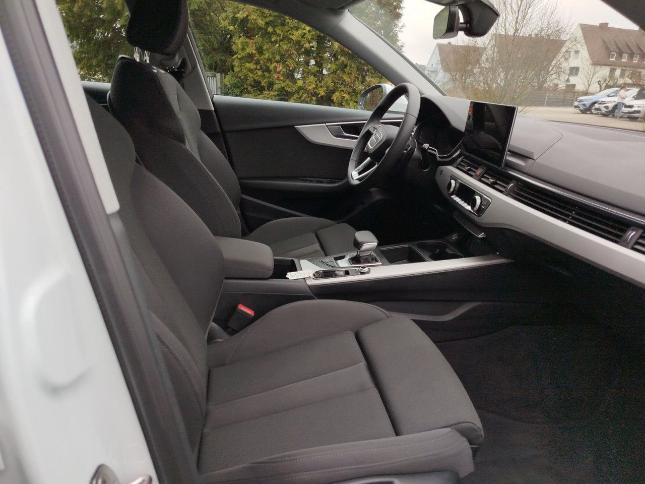 Fahrzeugabbildung Audi A4 Avant S line 40 TFSI 150(204) kW(PS) S tronic