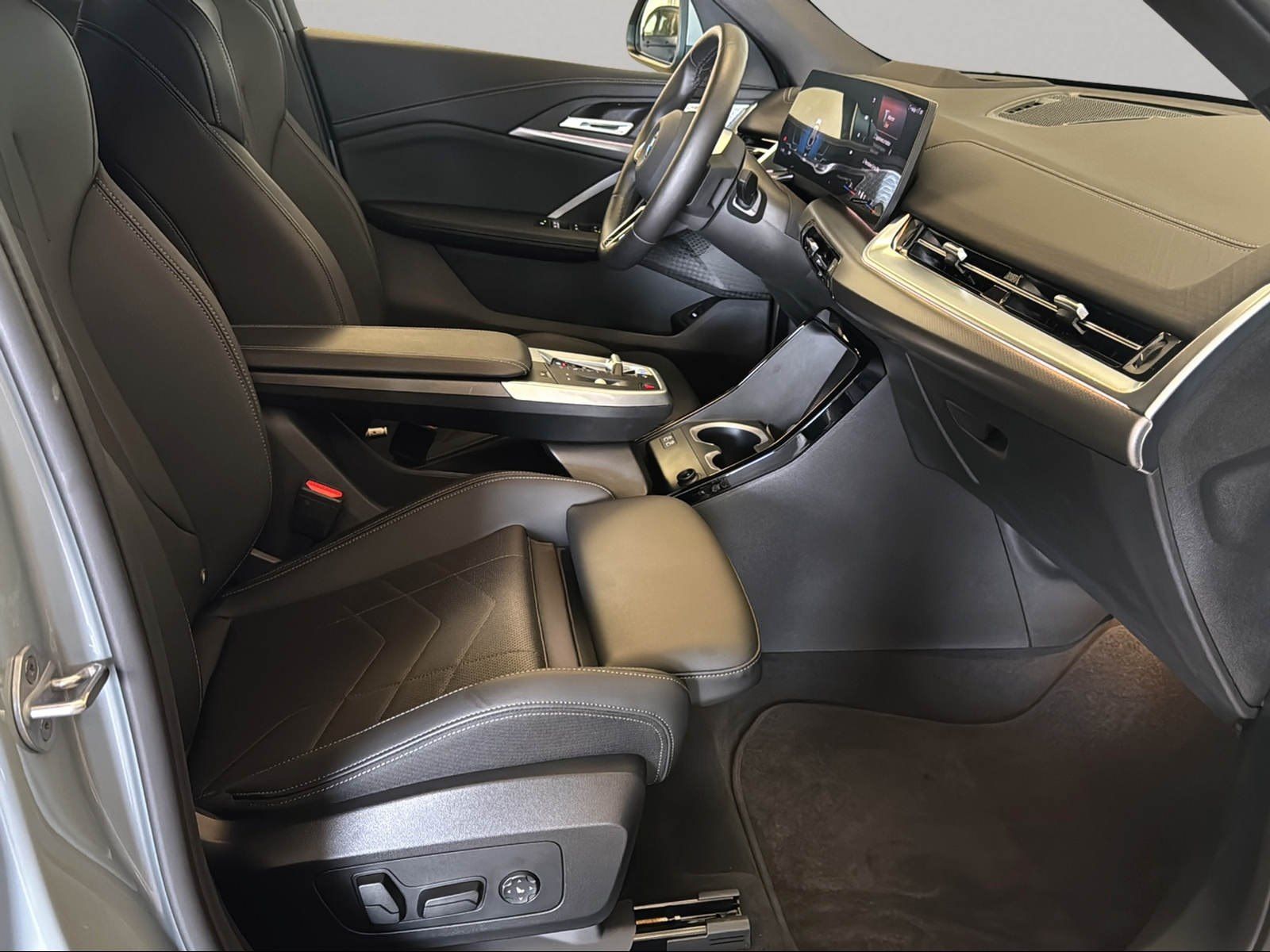 BMW iX2 - Bild 7
